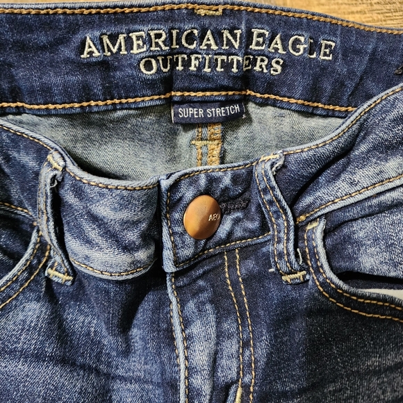 American Eagle Outfitters Dark Blue Jeans - Picture 2 of 3